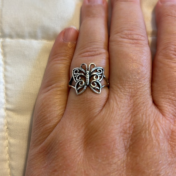 Butterfly Ring - Sterling Silver - Picture 4 of 5